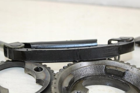 HONDA CB750 F RC04 ROZRZĄD + ŚLIZGI