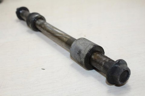 HONDA CB750 RC01 OŚKA OŚ KOŁA FELGI TYŁ 20/335