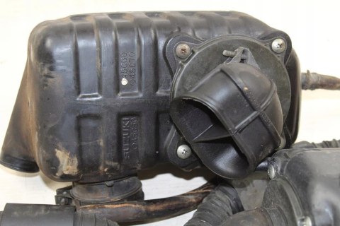 SUZUKI VX800 AIRBOX PRZÓD TYŁ ŁĄCZNIK