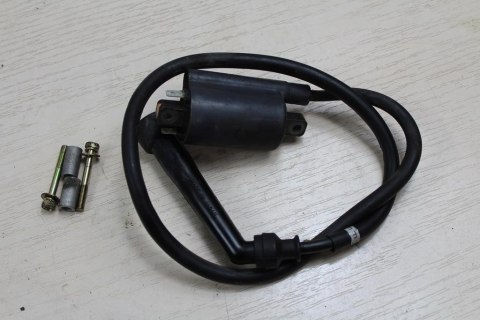SUZUKI VX800 CEWKA ZAPŁONOWA PRZÓD 07M222
