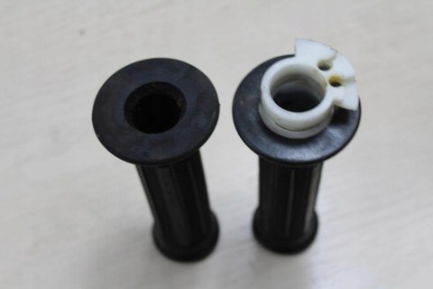 SUZUKI VX800 MANETKA LEWA PRAWA 22MM ROLGAZ