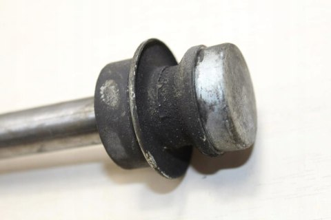 SUZUKI VX800 OŚ KOŁA FELGI OŚKA TYŁ 17MM 315MM