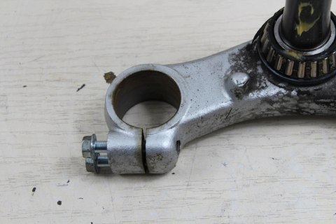 SUZUKI VX800 PÓŁKA DOLNA ZAWIESZENIA 41MM SZTYCA
