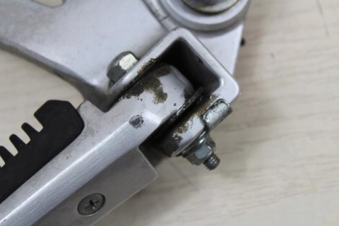 SUZUKI VX800 SET PRAWY TYŁ + PODNÓŻEK