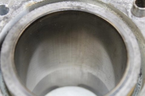 SUZUKI VS750 CYLINDER + TŁOK TYŁ TYLNY