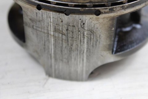 SUZUKI VS750 CYLINDER + TŁOK PRZÓD PRZEDNI