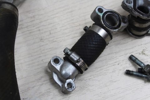 SUZUKI VS750 KRÓĆCE PRZEWODY WODY MAGISTRALE