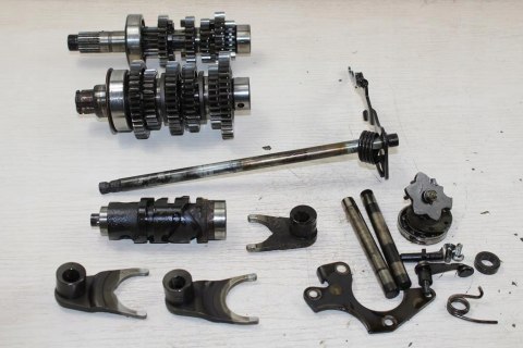 HONDA CB400 N SKRZYNIA BIEGÓW KOMPLETNA + WYBIERAK