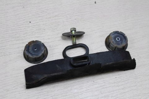 YAMAHA XS400 12R MAXIM GUMY MONTAŻOWE ZBIORNIKA