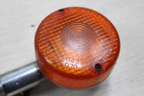 YAMAHA XS400 12R MAXIM KIERUNKOWSKAZ PRAWY PRZÓD