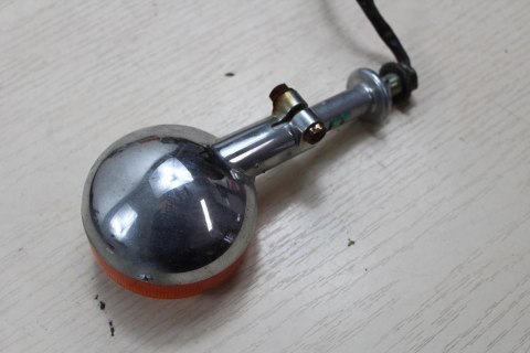 YAMAHA XS400 12R MAXIM KIERUNKOWSKAZ PRAWY PRZÓD