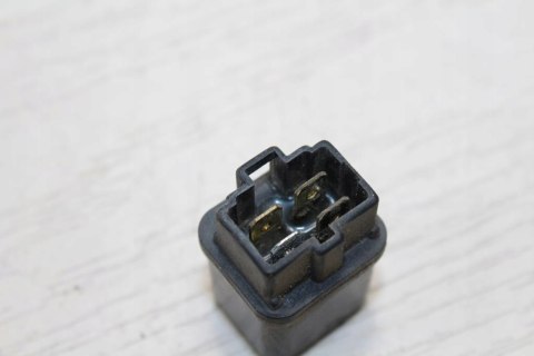 YAMAHA XS400 12R MAXIM PRZEKAŹNIK 12R OMRON 1372D9