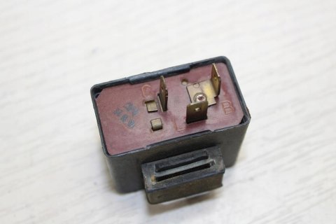 YAMAHA XS400 12R MAXIM PRZEKAŹNIK KIERUNKOWSKAZÓW