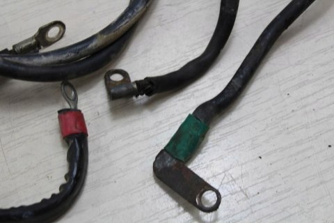 HONDA CM450 PC051 PRZEWODY ROZRUSZNIKA AKUMULATORA