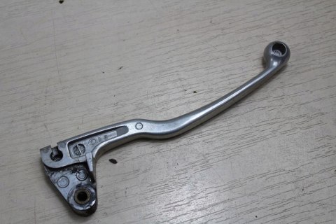 SUZUKI VZ800 MARUDER KLAMKA LEWA SPRZĘGŁA