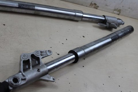 SUZUKI VZ800 MARUDER LAGA AMORTYZATOR PRZÓD LP