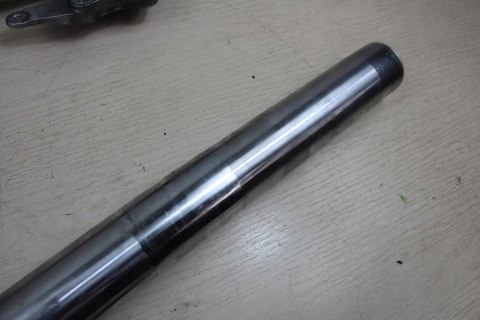 SUZUKI VZ800 MARUDER LAGA AMORTYZATOR PRZÓD LP