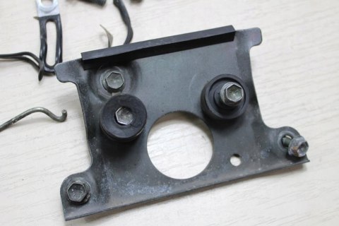 SUZUKI VZ800 MARUDER UCHWYTY LINEK PRZEWODÓW