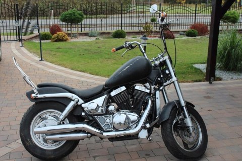 SUZUKI VZ800 MARUDER ZACISK HAMULCOWY PRZÓD PRAWY