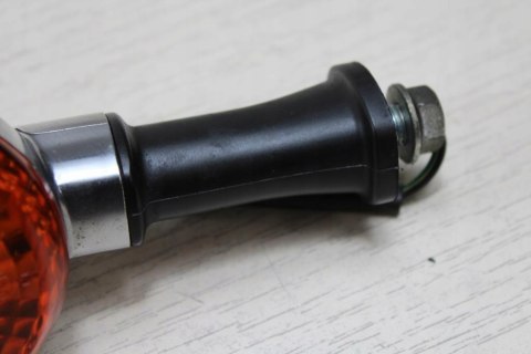 KAWASAKI VN1500 VULCAN KIERUNKOWSKAZ LEWY PRZÓD