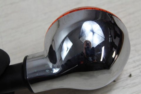 KAWASAKI VN1500 VULCAN KIERUNKOWSKAZ LEWY TYŁ