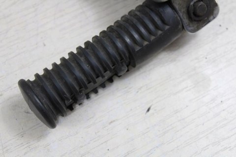 KAWASAKI VN1500 VULCAN SET PODNÓŻEK LEWY TYŁ