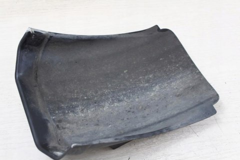 KAWASAKI VN1500 VULCAN BŁOTNIK WYPEŁNIENIE TYŁ