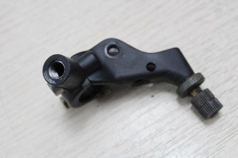 BMW F650 MOCOWANIE UCHWYT KLAMKI LEWEJ SPRZĘGŁA