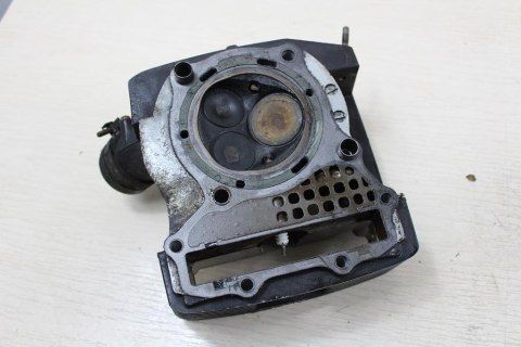 HONDA VT700 SHADOW RC19 GŁOWICA TYŁ TYLNA