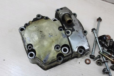 HONDA VT700 SHADOW RC19 POKRYWA DEKIEL ZAWOROWY