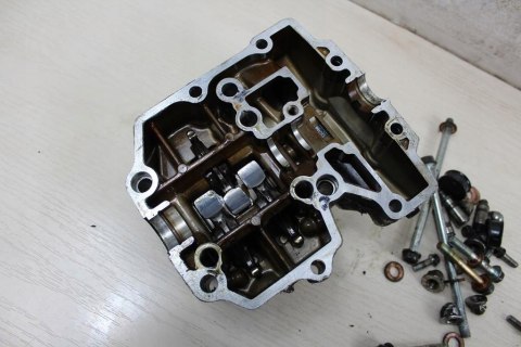 HONDA VT700 SHADOW RC19 POKRYWA DEKIEL ZAWOROWY