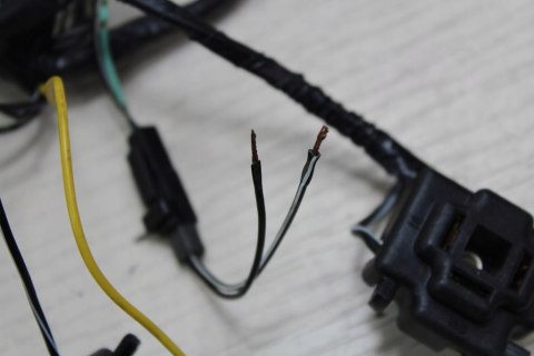 SUZUKI DL650 V-STROM WIĄZKA LAMPY PRZÓD LICZNIKA