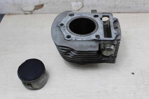 YAMAHA XV700 56E 1RR CYLINDER TYŁ TYLNY + TŁOK