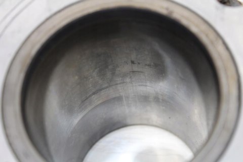 YAMAHA XV700 56E 1RR CYLINDER TYŁ TYLNY + TŁOK