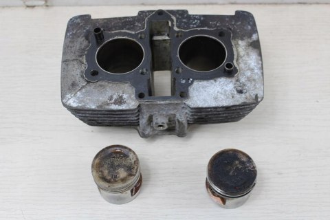 HONDA CB250 MC26 CYLINDRY + TŁOKI