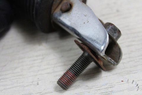 HONDA CB250 MC26 SET LEWY TYŁ + PODNÓŻEK