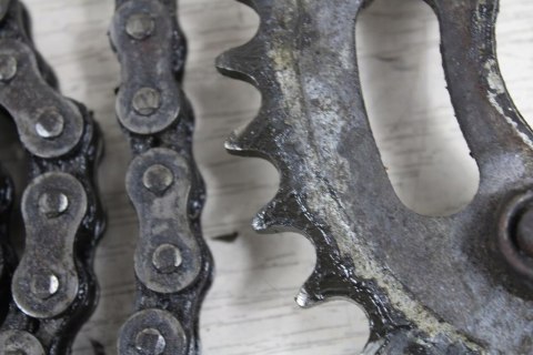 HONDA CB250 MC26 ZESTAW NAPĘDOWY 14-32 DC520
