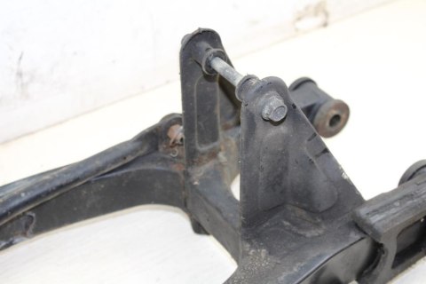SUZUKI GS550L WAHACZ TYŁ TYLNY + ŚLIZG