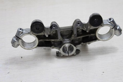 SUZUKI GS550L PÓŁKA GÓRNA ZAWIESZENIA RISERY 22MM