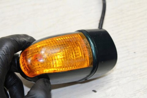 TRIUMPH TROPHY 1200 KIERUNKOWSKAZ LEWY TYŁ