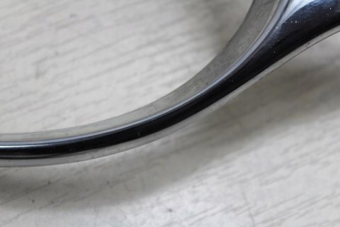 TRIUMPH TROPHY 1200 RAMKA REFLEKTORA CHROM PRZÓD