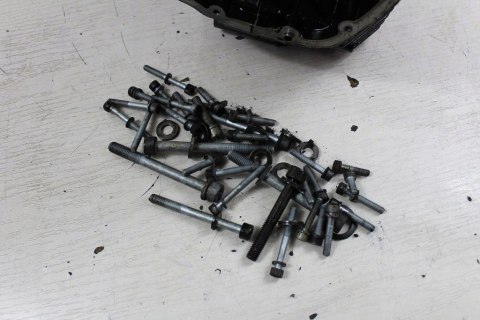 BMW R850 RT R22 01-06 KARTERY BLOK SILNIKA ŚRUBY