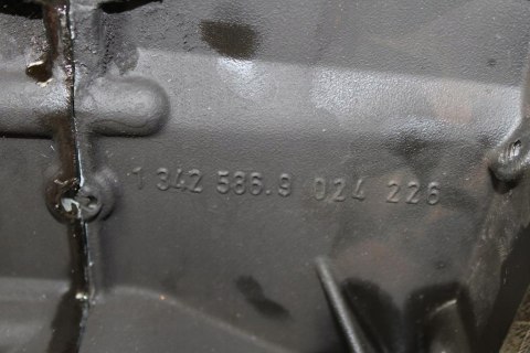 BMW R850 RT R22 01-06 KARTERY BLOK SILNIKA ŚRUBY