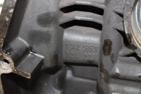 BMW R850 RT R22 01-06 KARTERY BLOK SILNIKA ŚRUBY
