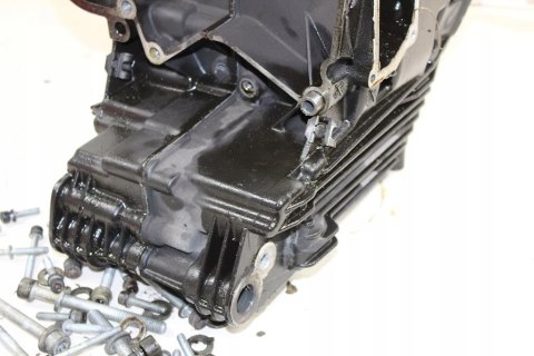 BMW R850 RT R22 01-06 KARTERY BLOK SILNIKA ŚRUBY
