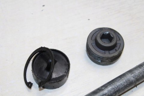 BMW R850 RT R22 01-06 OŚ WAHACZA PRZÓD 17MM 300MM
