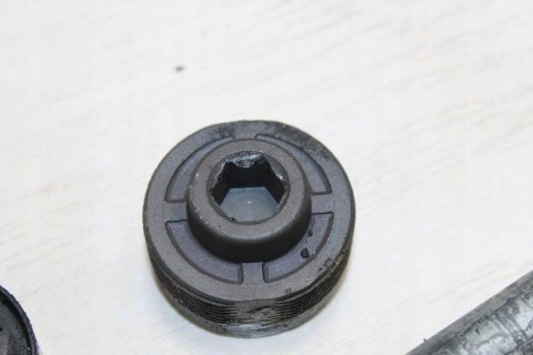 BMW R850 RT R22 01-06 OŚ WAHACZA PRZÓD 17MM 300MM