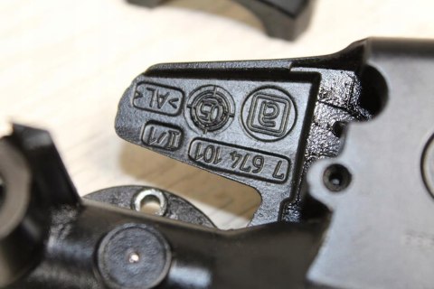 BMW R1200 S K29 POMPA LEWA SPRZĘGŁA 7674101