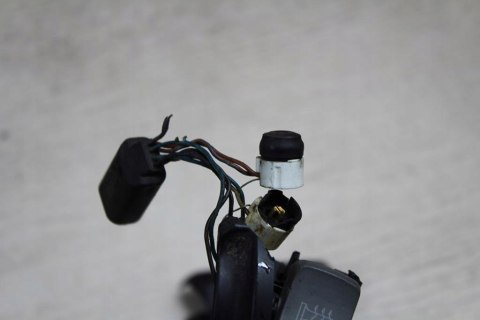 BMW R1200 S K29 PRZEŁĄCZNIK PRAWY START 7694982