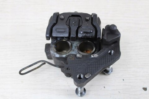 HONDA VT1100 SC18 ZACISK HAMULCOWY LEWY PRZÓD